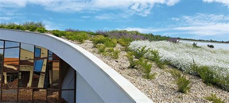 Pitched Green Roofs Up To 25° Zinco Green Roof Systems