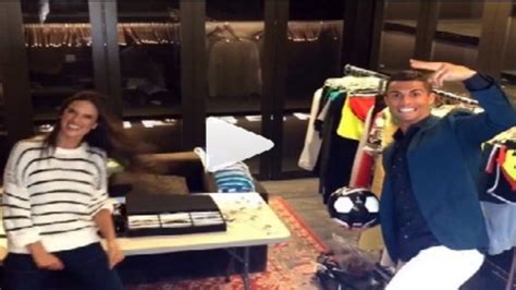 Cristiano ronaldo milyon dolarlık gününde geç uyanıyor ve kahvaltıyı atlıyor. Watch: Cristiano Ronaldo shows amazing ball control with ...