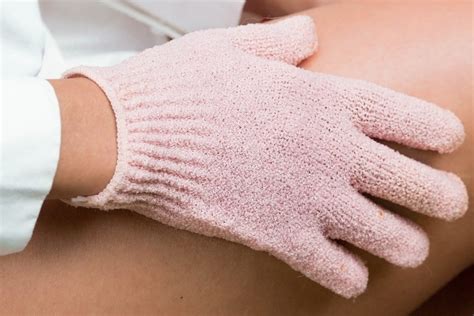 what are exfoliating gloves and should you be using them health and wellness canada