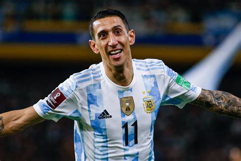 juventus open talks with angel di maria s entourage over summer move