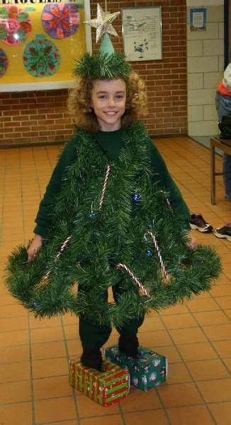 Kids can make any of these ornaments themselves! 42 best Santacon images on Pinterest | Christmas costumes, Costumes and Carnivals