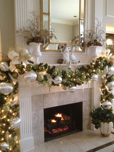 Love The Decorated Fireplace Modern Design Christmas Mantel