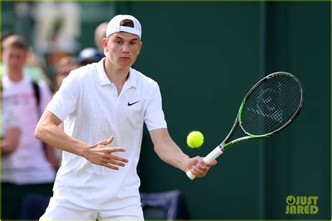 Jack draper (born 22 december 2001) is a british tennis player. 19-Year-Old Tennis Star Jack Draper Collapses During Miami Open Match - See What Happened: Photo ...