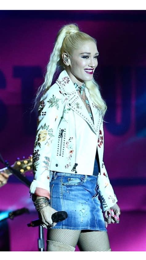 Pin By Marcos Info On Gwen Gwen Stefani Gwen Fashion