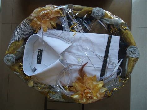 Maybe you would like to learn more about one of these? Gift Packing For Groom - Basket | Indian wedding gifts ...