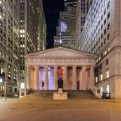 Usa New York New York City Federal Hall Illuminated At Night Stock Photo