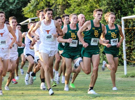 Cross Country Runs Strong Performance In Opening Meet The Baylor Lariat