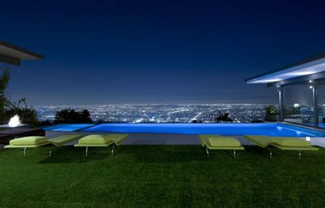 Luxurious Los Angeles Home With Priceless Views Of The