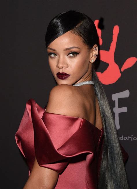 40 Rihanna Hairstyles To Inspire Your Next Makeover Rihanna Hairstyles