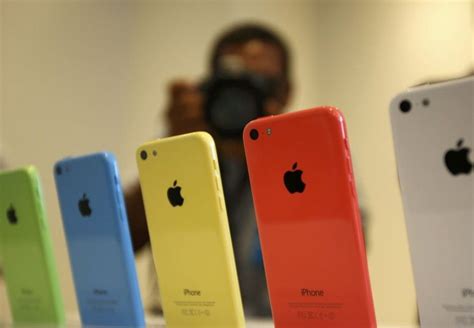 Is Apple Iphone 5cs Demand Diminishing Company Reportedly Cutting
