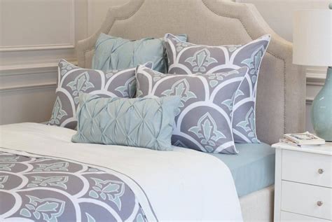 Larger sized and extremely comfortable, they are widely used to add an extra appealing layer to the. Know About Sham Bedding And Pillow Sham Definition