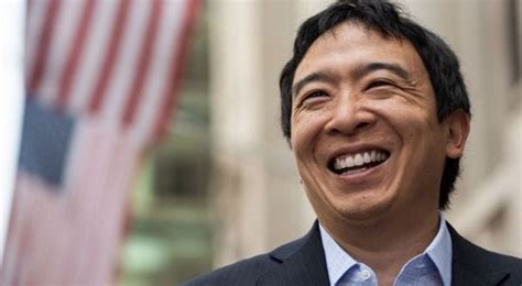 Yang was a democratic candidate for president of the united states in 2020. Andrew Yang Height, Weight, Age, Wife, Biography, Family ...