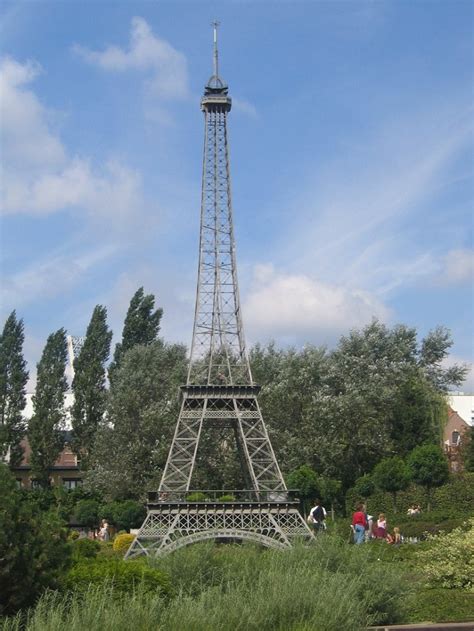 Worlds Top 10 Replicas Of The Eiffel Tower Boca Do Lobos