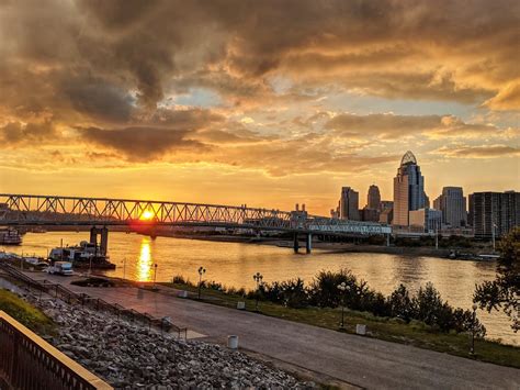 Visual Ohio: Cincinnati Skyline - Visual Ohio One Shot!