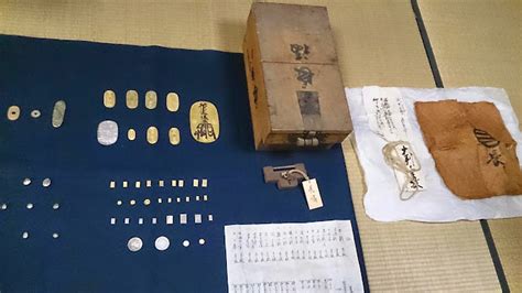 松阪市議会議員 植松泰之 ブログ 大判・小判が旧長谷川邸の蔵から発見される