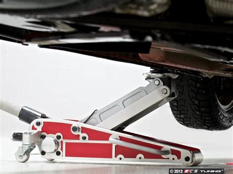How to use a mini cooper jack. ECS News - MINI R50/R52/R53 Cooper Jack Pad Replacements