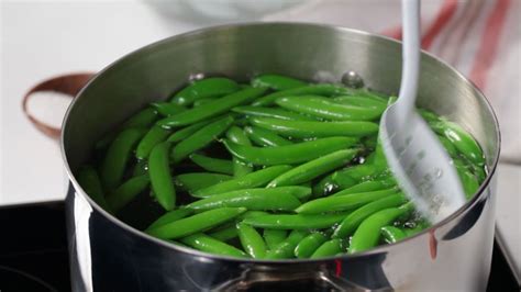 How long does eggplant last? How To Blanch Green Vegetables | Southern Living - YouTube