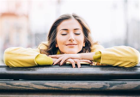 Razones Por Las Que Deberías Llorar Más Glamour