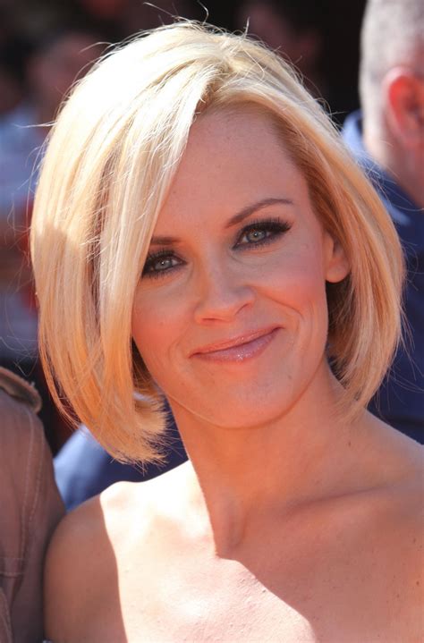 That said, long hairstyles can also work for fine strands as long as they look healthy or you have plenty of them. Medium Length Bob Hairstyle Pictures ~ Curly Hairstyles