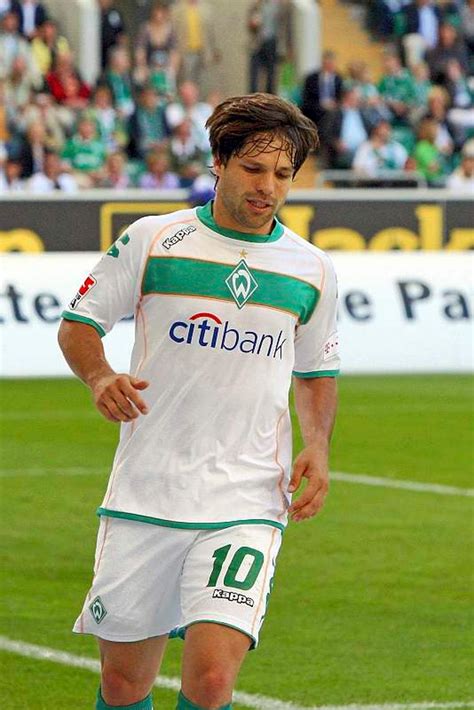 This page displays a detailed overview of the club's current squad. Diego vor Werder-Spiel: Weniger magische Momente | Werder