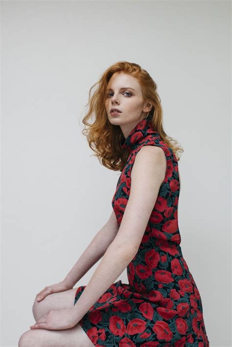 Pin By Roger On Reds Fashion Natural Redhead Women