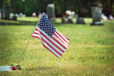5 Meaningful Ways To Honor Memorial Day