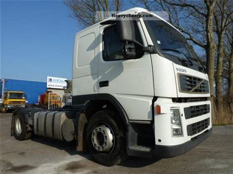 Caminhao Volvo Fh 12 460 2005 Zephyr