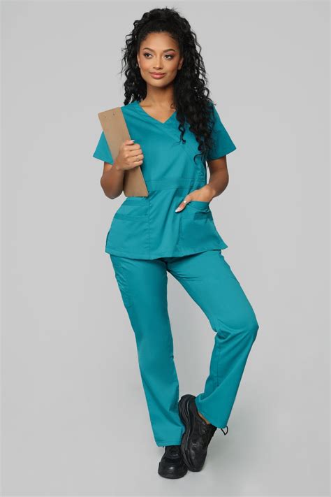 The Latest Trends In Fashion Scrubs For Nurses