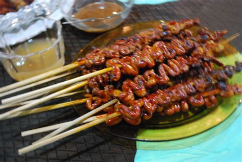 Isaw Bbq Chicken Intestine Yummy Philippines Food Street Food Philippines Recipes