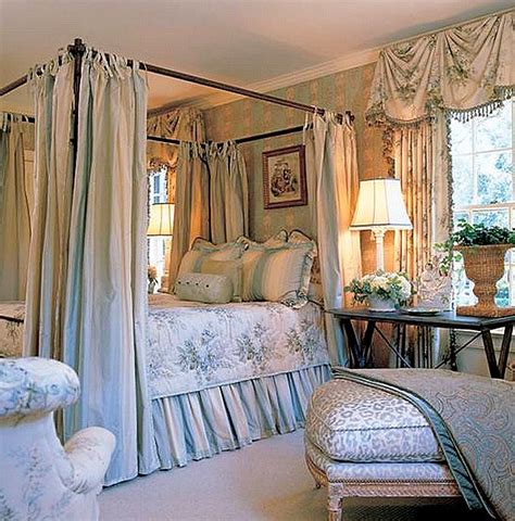 You can always rely upon a canopy bed to turn an ordinary room into a sumptuous refuge. 606 best Romantic Canopy Beds images on Pinterest ...