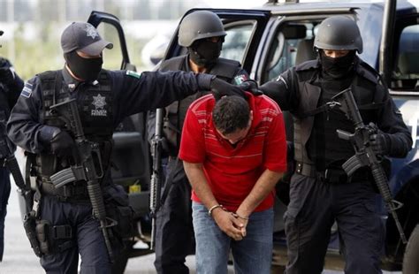 Narcotraficantes Colombianos Capturado Integrante De La Familia Michoacana