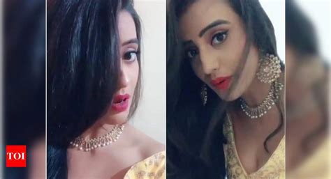 Bhojpuri Actress Akshara Singhs Video Goes Viral On Social Media