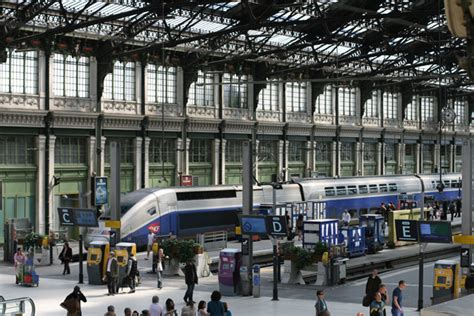 Découvrez toutes les informations pratiques sur la gare de lyon située sur les lignes a, et d du rer parisien : La Gare de Lyon (de Paris) | Ragnagna des Bois Jolis