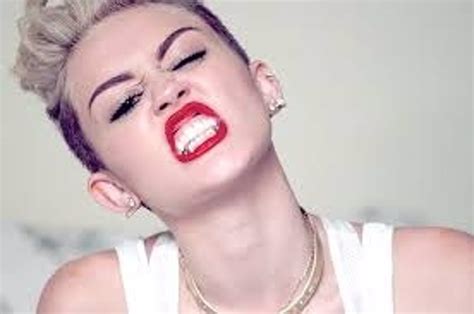 Nueva Versión De La Canción De Miley Cyrus We Cant Stop