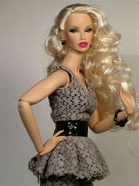 Pin By Forouzan Ameri On Doll Barbie Dress Barbie Fashion Beautiful