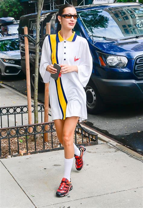 Bella Hadid Ist Unsere Styling Muse F R Den Athleisure Trend Vogue