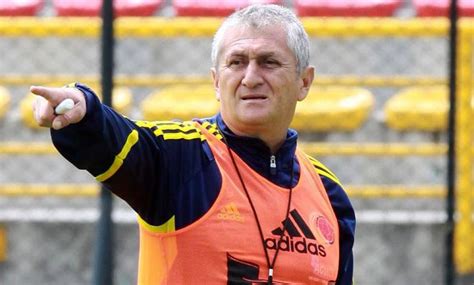 Lover of food and video games. Eduardo Lara fue presentado este martes como nuevo técnico ...