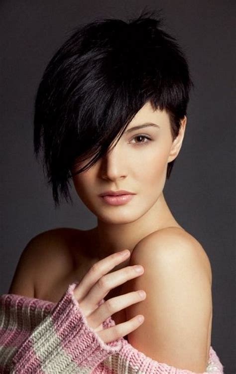 These sophisticated long pixie cuts supported by many celebrities in a short time. Long pixie cut hairstyles