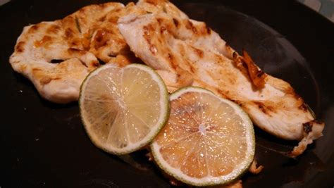 Buon anno nuovo (in ritardo)! Petto di pollo alla piastra marinato con tequila e lime ...