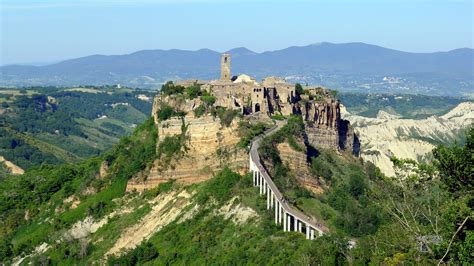 Civita Di Bagnoregio The Dying Village Italianiit