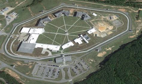 Established in 1785, edgefield county is a part of the aiken/augusta metropolitan statistical area. Federal Correctional Facilities in South Carolina - Prison Insight