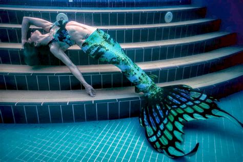Real Life Mermaid Who Can Hold Her Breath For Four Minutes