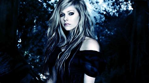 Avril Lavigne Blue Eyes Hd Desktop Wallpaper Layar Lebar Definisi