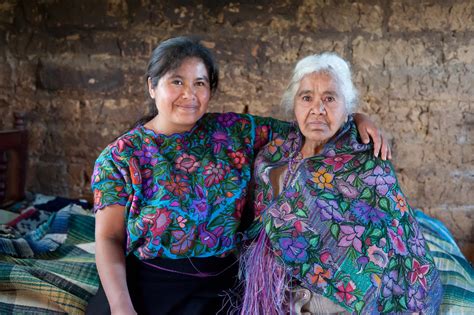 Tzotzil Women Daughter And Mother Zinacantan Chiapas Thomas Aleto