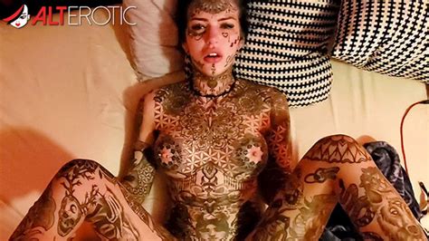 Beleza Tatuada Amber Luke Anseia Por Um Pau Grande RedTube