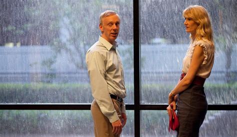 ‘enlightened’ Stars Laura Dern On Hbo Review The New York Times