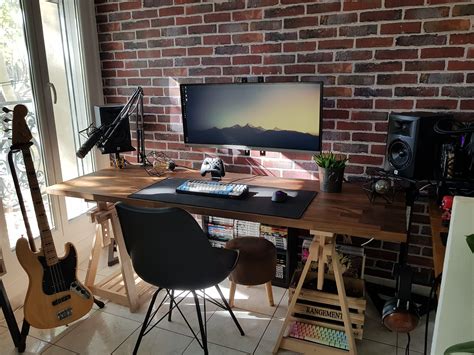 Living Room Battlestation Done Album On Imgur Home Office Setup