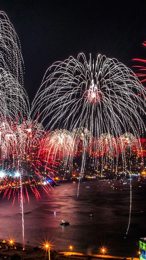 Free Download 2015 Fireworks Wallpaper Hd 1600x1200 For Your Desktop