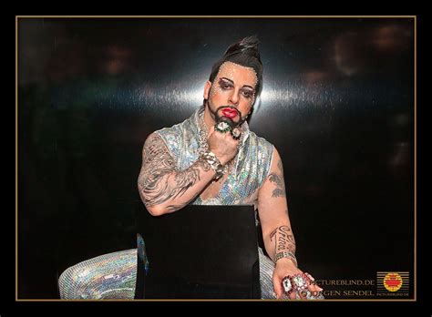 A purveyor of extreme fashion that tows the lie between parody and delusion. Impressionen der Fashion-Show von Harald Glööckler ...