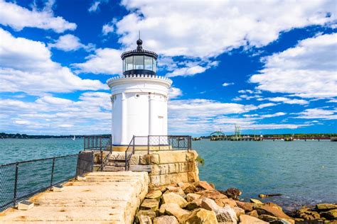 6 Lighthouses To See Near Portland Maine